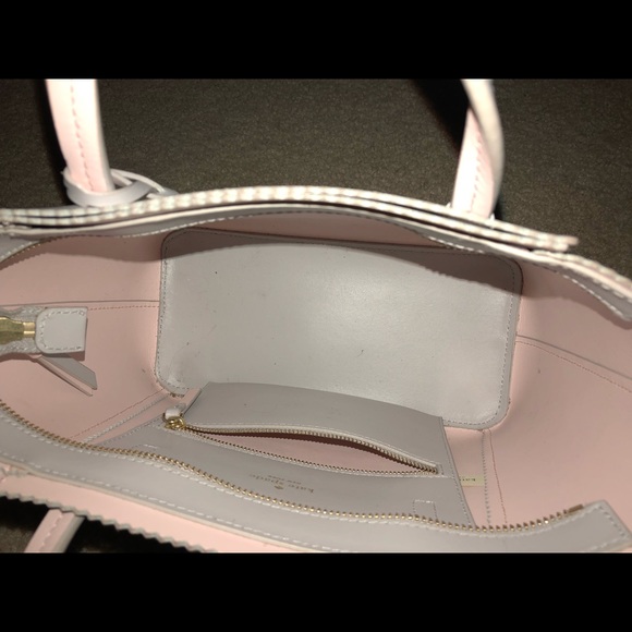Kate spade scalloped purse! Brand new! - Picture 2 of 3